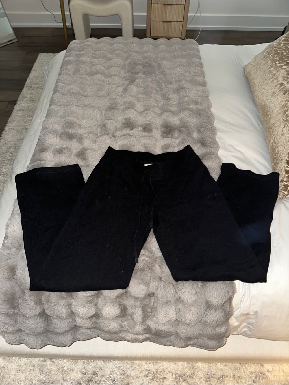 Aritzia Black Sweatfleece wide leg sweatpants